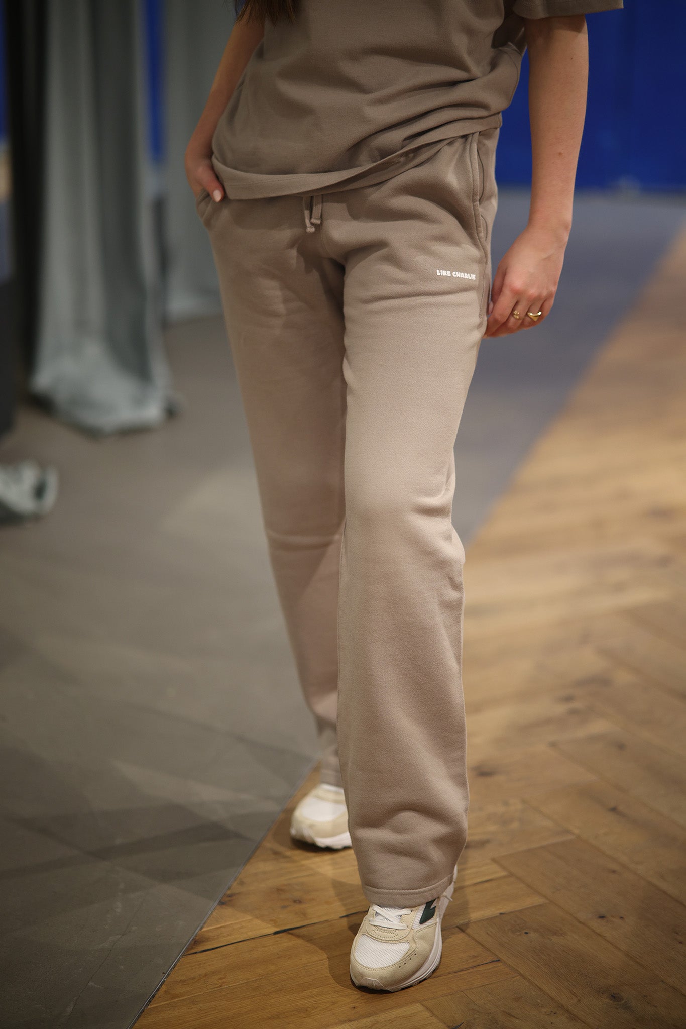 Jungle Brown Sweatpants Straight Leg