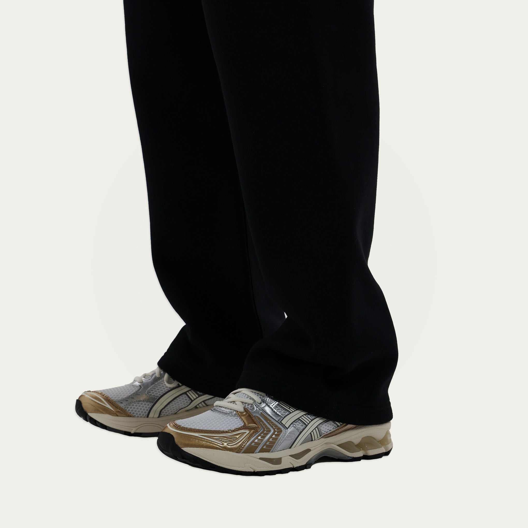 Raw Heads Sweatpants